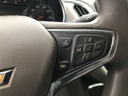 Used 2016 Chevrolet Malibu LT image 10