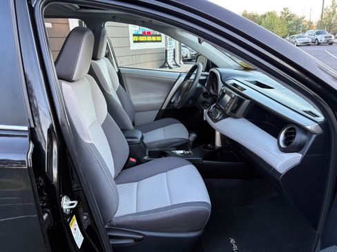 Used 2013 Toyota RAV4 XLE AWD/4WD image 26