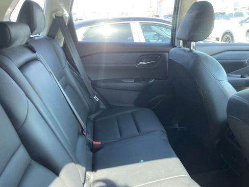 Used 2023 Nissan Rogue SV w/ SV Premium Package FWD image 7