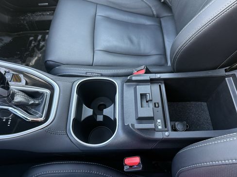 Used 2025 Subaru Outback Touring image 19