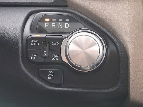 Used 2020 RAM 1500 Laramie image 15