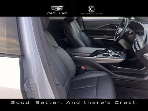 Used 2024 Cadillac Lyriq Luxury AWD/4WD image 25