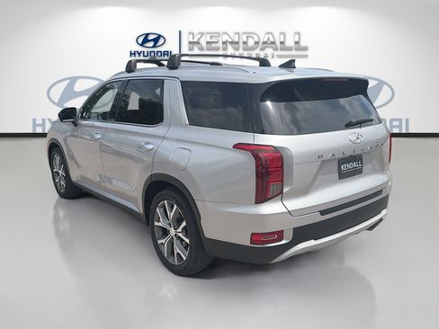 Used 2022 Hyundai Palisade SEL w/ 8P Bench Seat Package FWD image 3