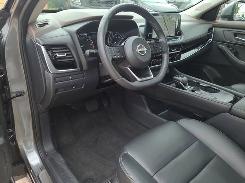 Used 2023 Nissan Rogue SL w/ SL Premium Package FWD image 17