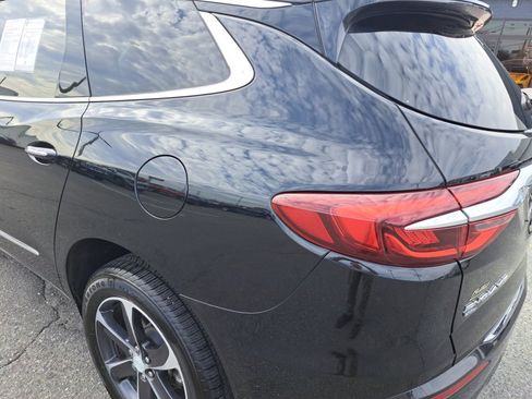 Used 2020 Buick Enclave Essence w/ Sport Touring Edition image 20