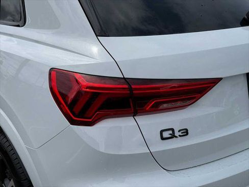Certified 2025 Audi Q3 2.0T Premium Plus w/ Premium Plus Package AWD/4WD image 14