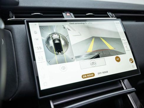 New 2026 Land Rover Range Rover Velar S image 30