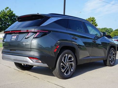 Used 2026 Hyundai Tucson Limited AWD/4WD image 4