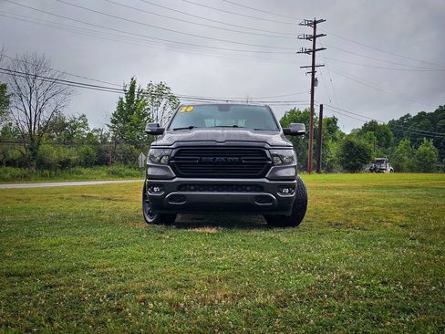 Used 2020 RAM 1500 Big Horn AWD/4WD image 9