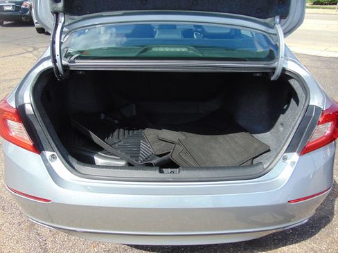 Used 2020 Honda Accord EX image 35