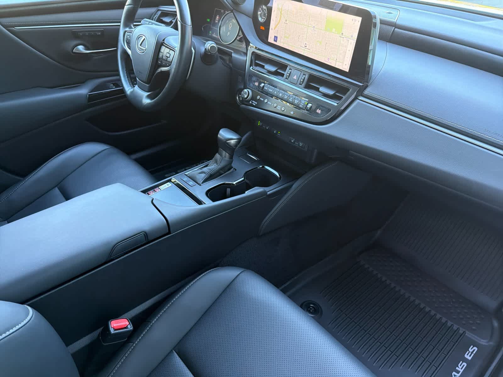 Certified 2025 Lexus ES 300h w/ Premium Package FWD image 16