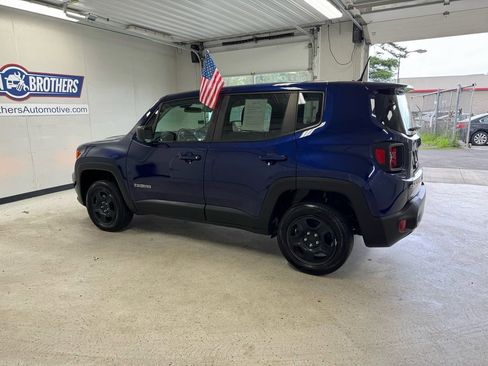 Used 2019 Jeep Renegade Sport AWD/4WD image 3