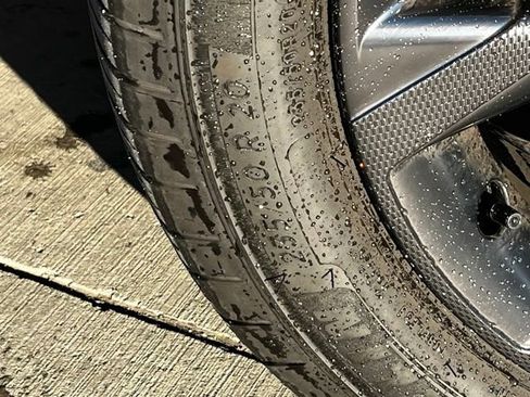 Used 2025 Toyota Sienna XSE image 9