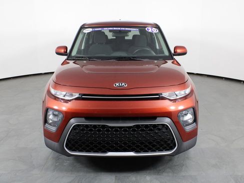 Used 2020 Kia Soul LX image 12