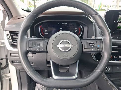 Used 2022 Nissan Rogue Platinum w/ Head-Up Display Package FWD image 18