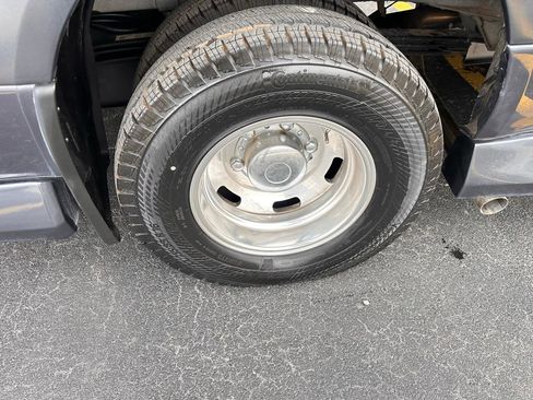 Used 2020 Mercedes-Benz Sprinter 3500 image 4