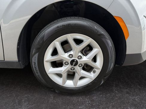 Used 2025 Kia Soul LX w/ LX Technology Package image 27