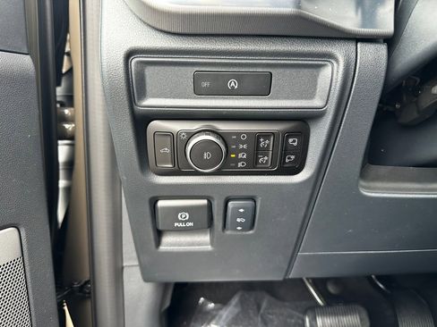New 2025 Ford F150 Lariat w/ Equipment Group 501A Mid image 55