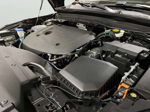 Used 2023 Volvo XC40 B4 Core w/ Convenience Package FWD image 82