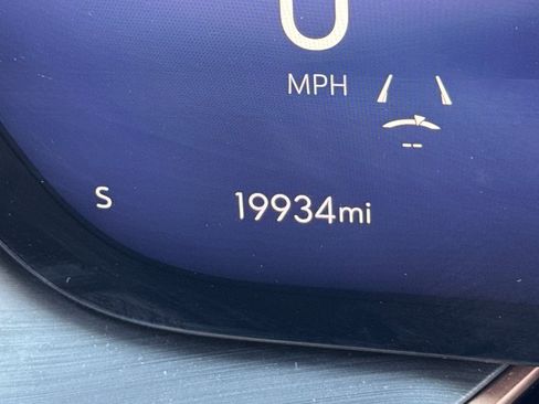 Used 2025 Buick Envision Sport Touring image 38