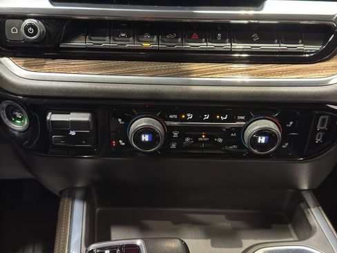 Used 2022 Chevrolet Silverado 1500 RST w/ Convenience Package II image 33