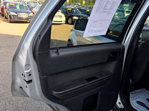 Used 2012 Ford Escape XLT image 12