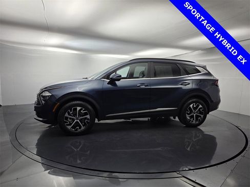 Used 2023 Kia Sportage EX w/ EX Premium Package image 7