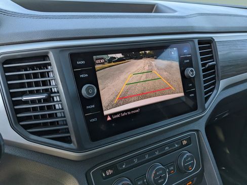 Used 2021 Volkswagen Atlas SE image 23