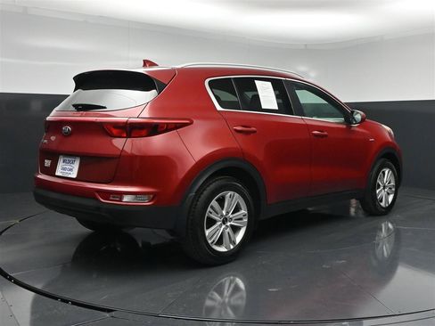 Used 2018 Kia Sportage LX w/ LX Popular Package AWD/4WD image 6