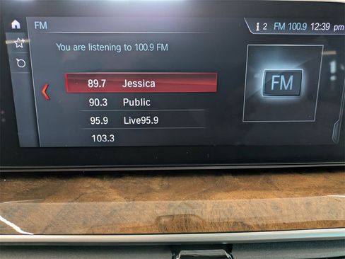 Used 2017 BMW 540i xDrive image 23