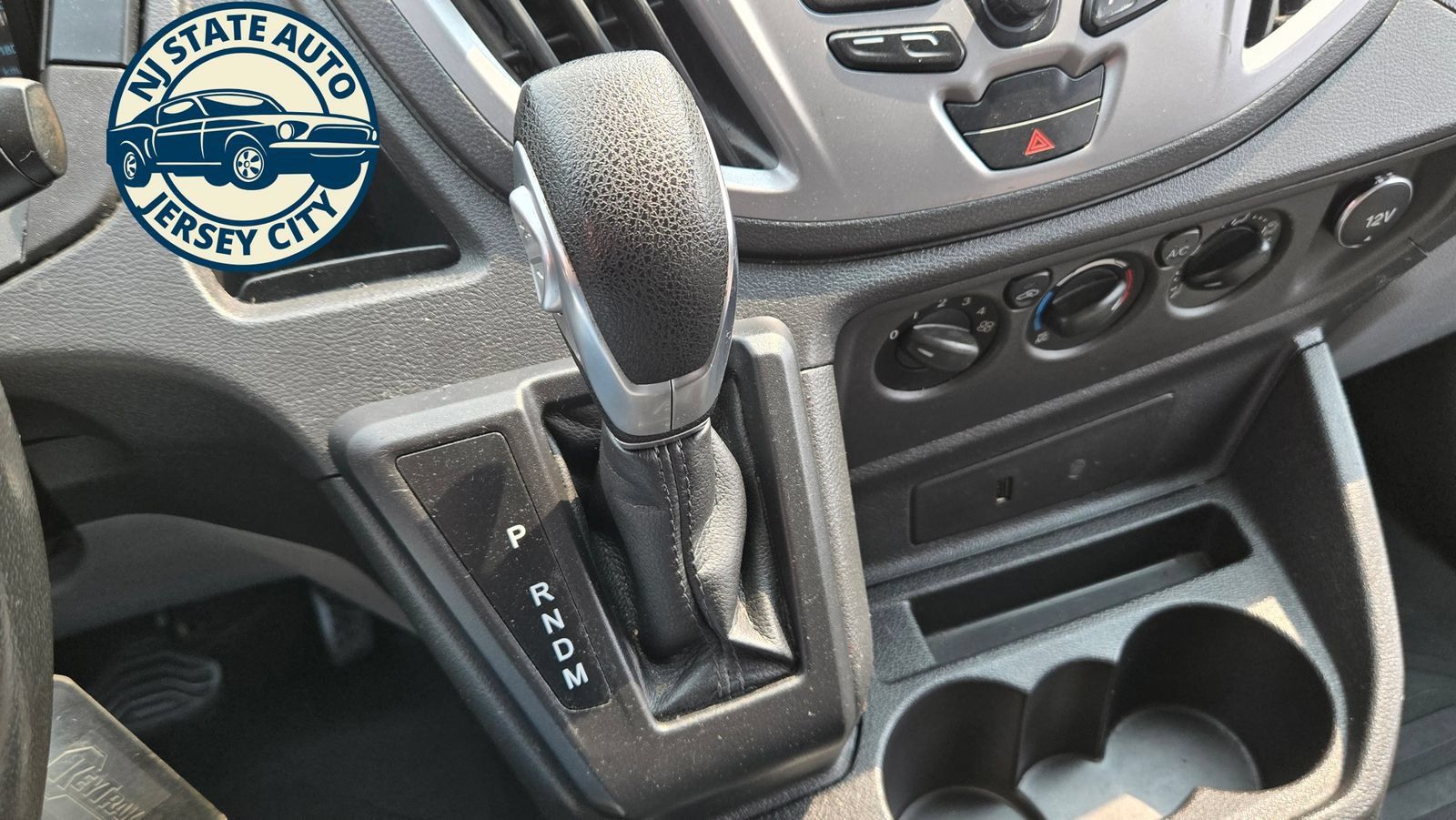 Used 2017 Ford Transit 250 130 Low Roof w/ Premium Package RWD image 19