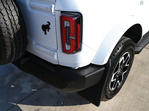 Used 2024 Ford Bronco Outer Banks image 13