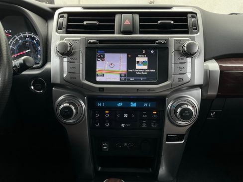 Used 2015 Toyota 4Runner Limited image 26
