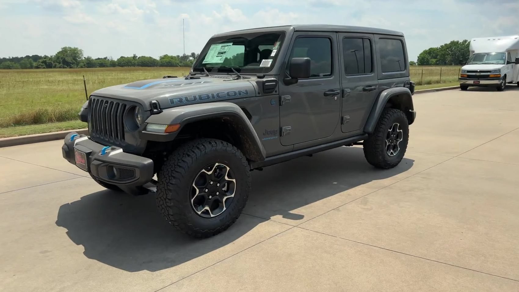 New 2023 Jeep Wrangler Unlimited Rubicon 4xe w/ Cold Weather Group AWD/4WD image 4
