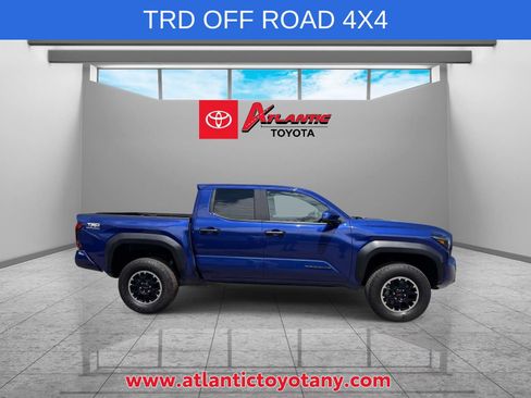 Used 2024 Toyota Tacoma TRD Off-Road AWD/4WD image 5