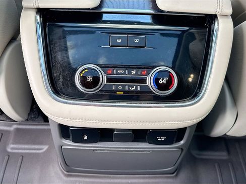 Used 2020 Lincoln Navigator L Reserve w/ Luxury Package image 26