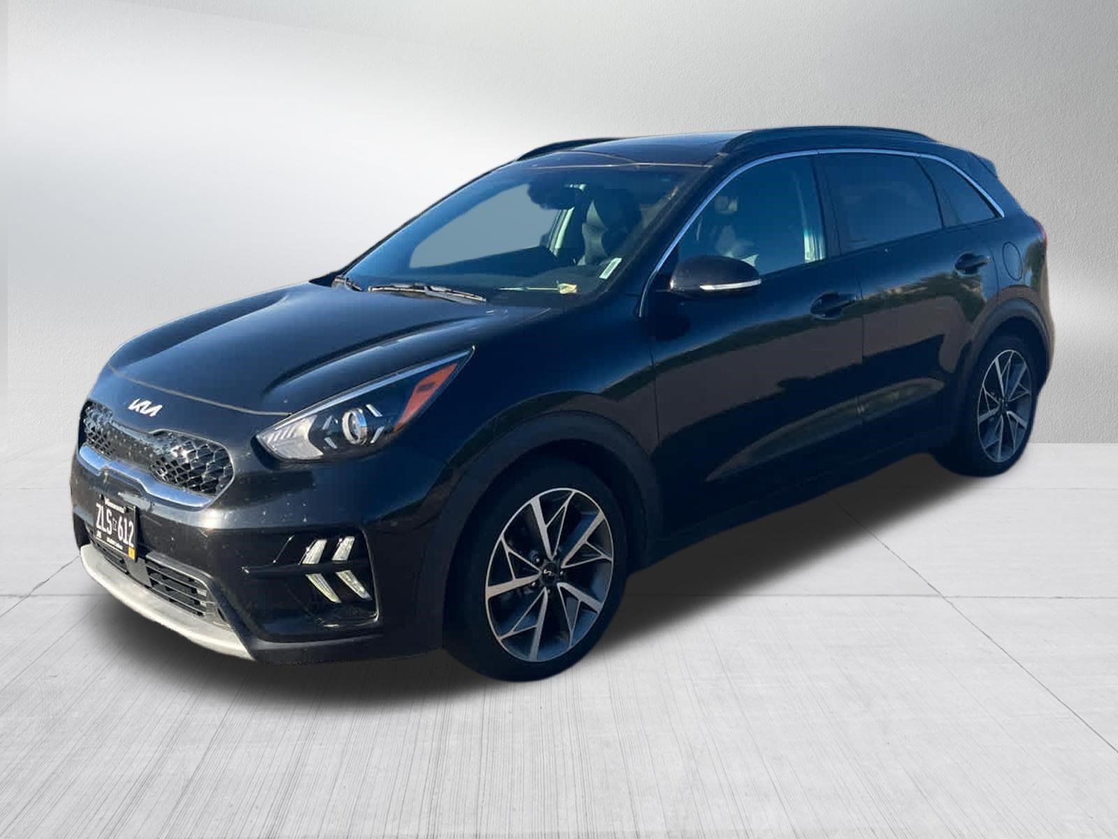 Used 2022 Kia Niro Touring Special Edition FWD image 3