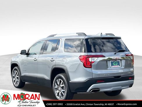 Certified 2023 GMC Acadia SLE w/ Driver Convenience Package image 3
