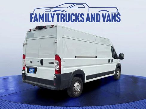 Used 2023 RAM ProMaster 2500 image 5