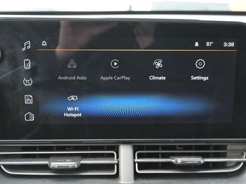 Used 2025 Chevrolet Trax LT w/ LT Convenience Package image 20