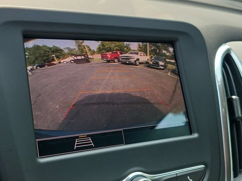 Used 2024 Chevrolet Equinox LS w/ LS Convenience Package FWD image 31