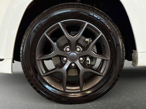 Used 2020 Jeep Grand Cherokee Limited X image 9