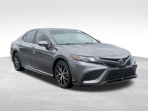 Used 2023 Toyota Camry SE FWD image 27