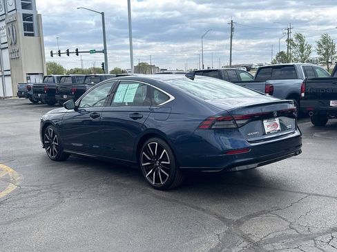 Certified 2023 Honda Accord Touring image 9