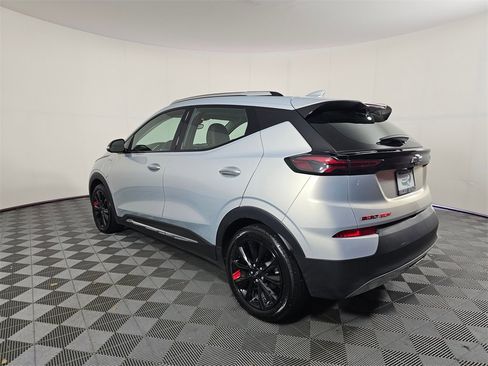 Used 2023 Chevrolet Bolt EUV Premier w/ Sun & Sound Package image 5