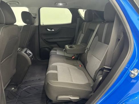 Used 2024 Chevrolet Blazer LT w/ Convenience Package FWD image 25