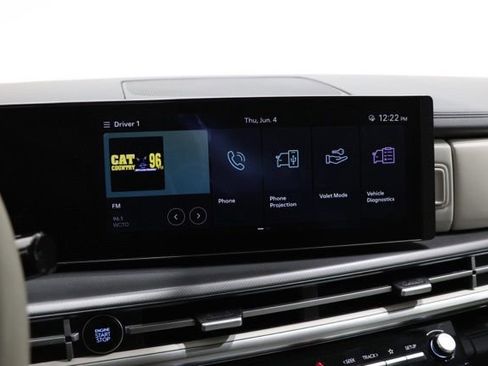 Used 2025 Hyundai Santa Fe SEL FWD image 24