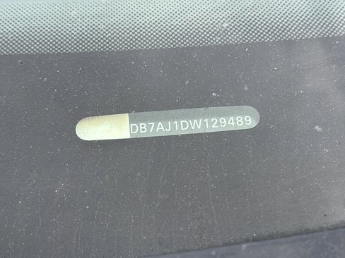 Used 2013 Volkswagen Golf 4-Door image 8