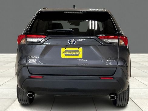 Used 2024 Toyota RAV4 XLE image 4