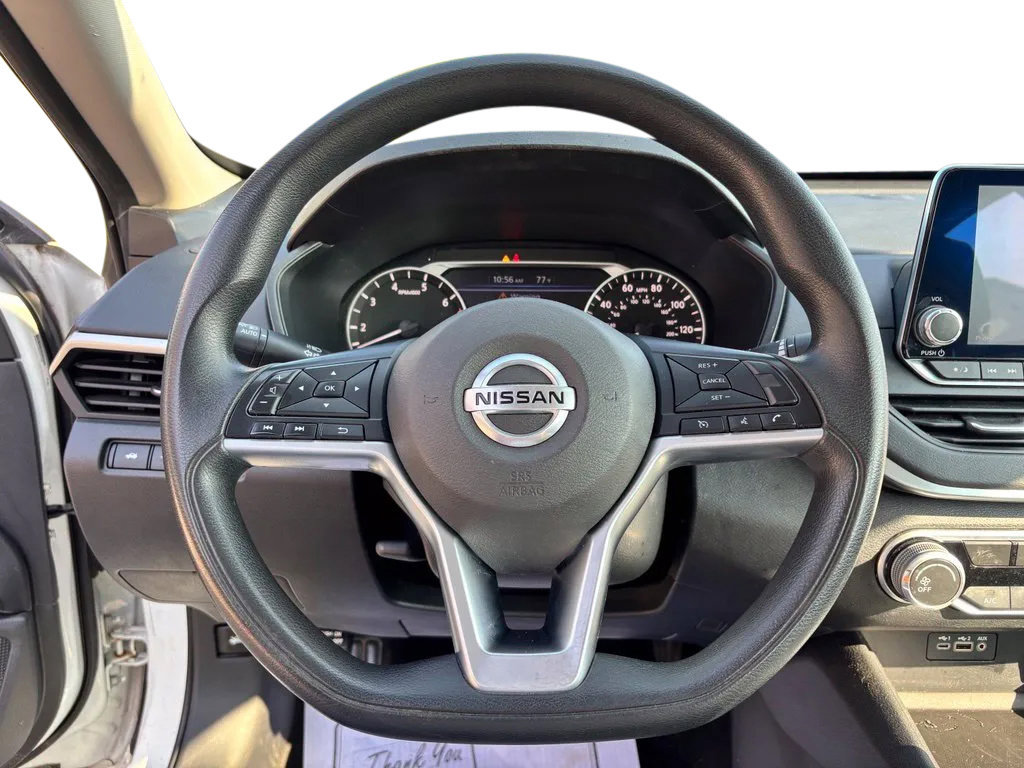 Used 2019 Nissan Altima 2.5 S FWD image 12
